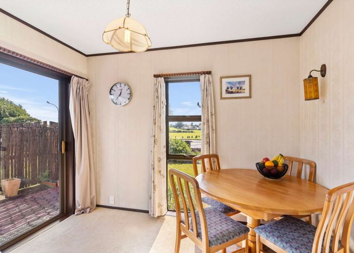 at 30 Gibbons Road, Weymouth, Auckland