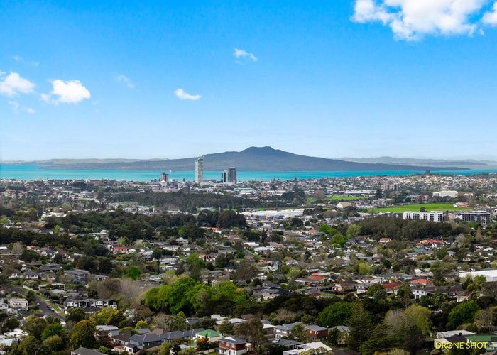 at 28 Speedy Crescent, Hillcrest, North Shore City, Auckland