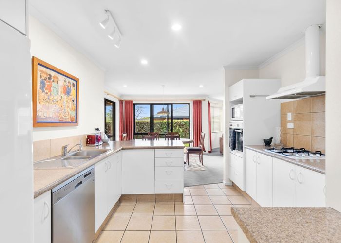  at 41 Lord Rutherford Road North, Brightwater