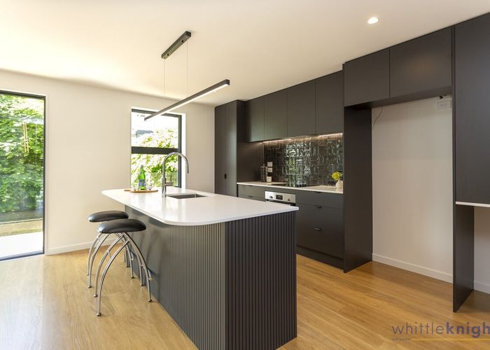  at 2/11 Carlton Mill Road, Merivale, Christchurch City, Canterbury