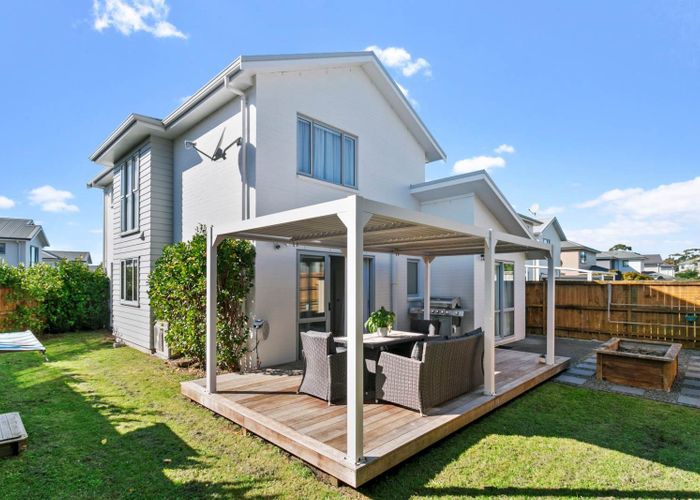  at 20 Arthur Rolfe Lane, Swanson, Waitakere City, Auckland
