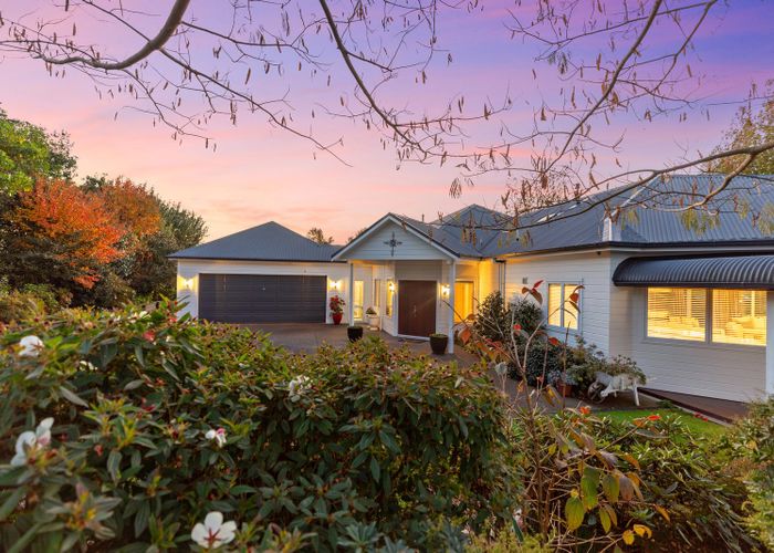  at 2 Molloy Rise, Pyes Pa, Tauranga