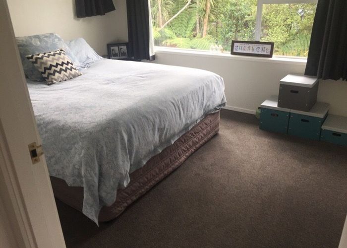  at 4 Stallard Place, Glen Eden, Waitakere City, Auckland