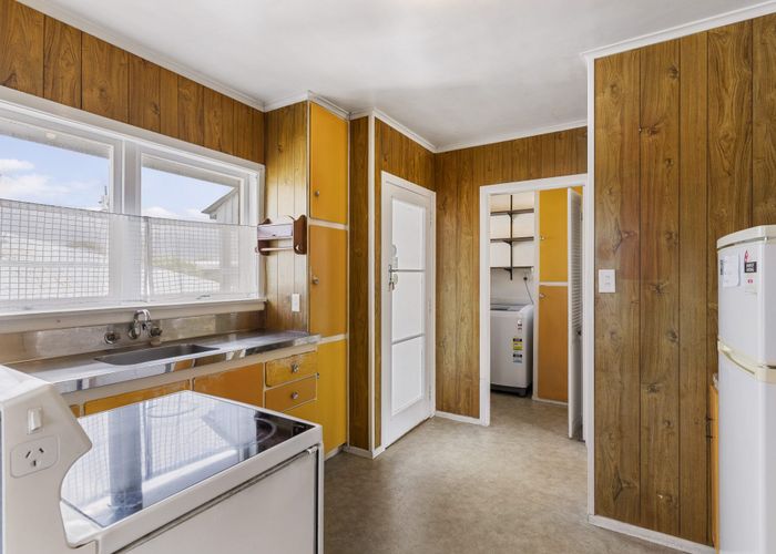  at 201 Chivalry Road, Glenfield, Auckland