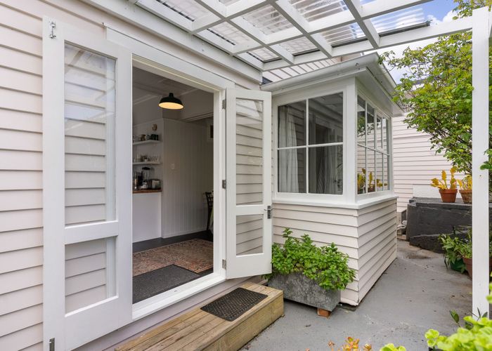  at 89 Nottingham Street, Karori, Wellington, Wellington