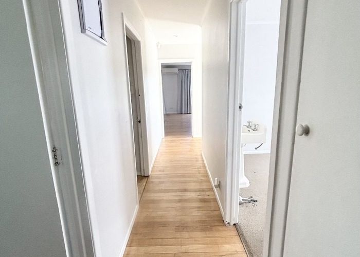  at 12 Lynn road, Bayview, North Shore City, Auckland