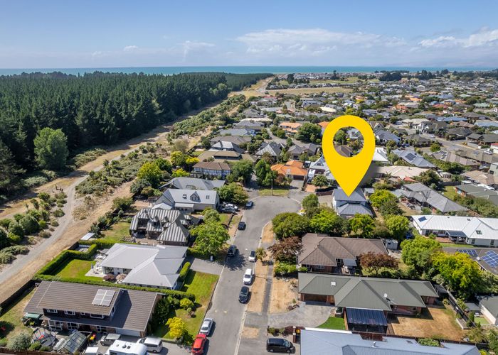  at 16 Millcroft Place, Parklands, Christchurch