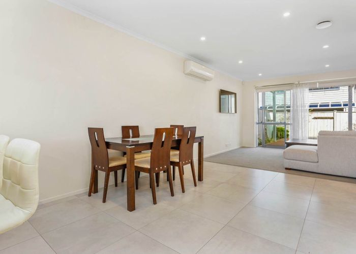  at 43 Pencaitland Drive, Flat Bush, Auckland