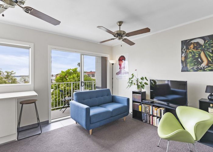  at 1E Caroline Street, Saint Marys Bay, Auckland