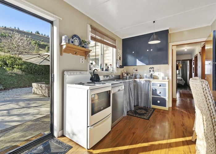 Free property data for 10 Hazlett Street, Clyde, Clyde homes.co.nz