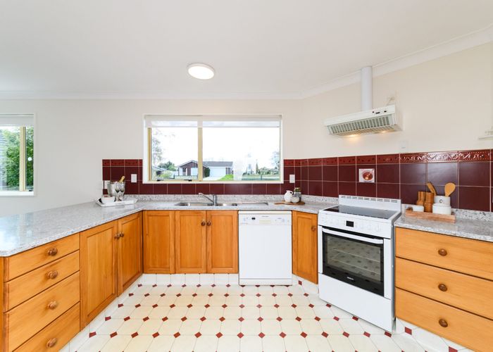  at 68 Pacific Drive, Fitzherbert, Palmerston North