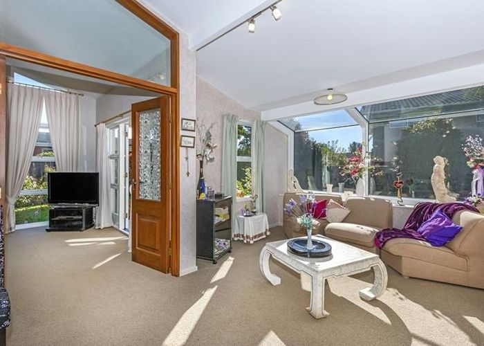  at 18 Rutherglen Avenue, Ilam, Christchurch City, Canterbury