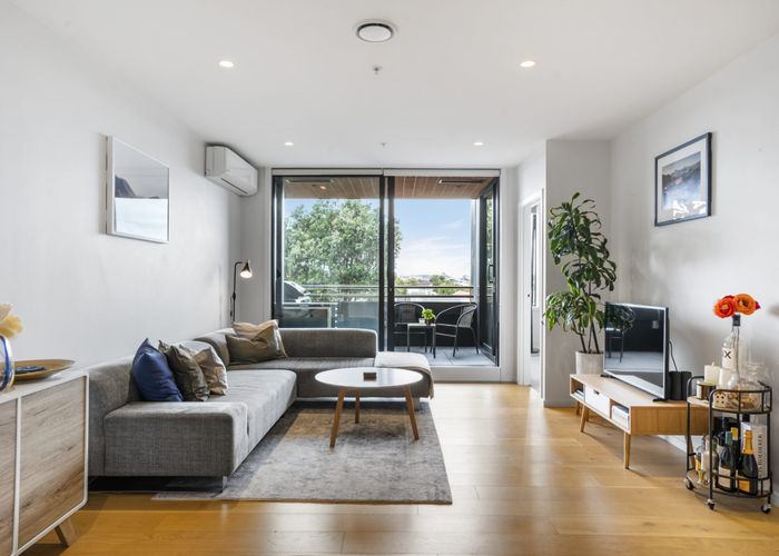  at 202/64 Victoria Street, Onehunga, Auckland