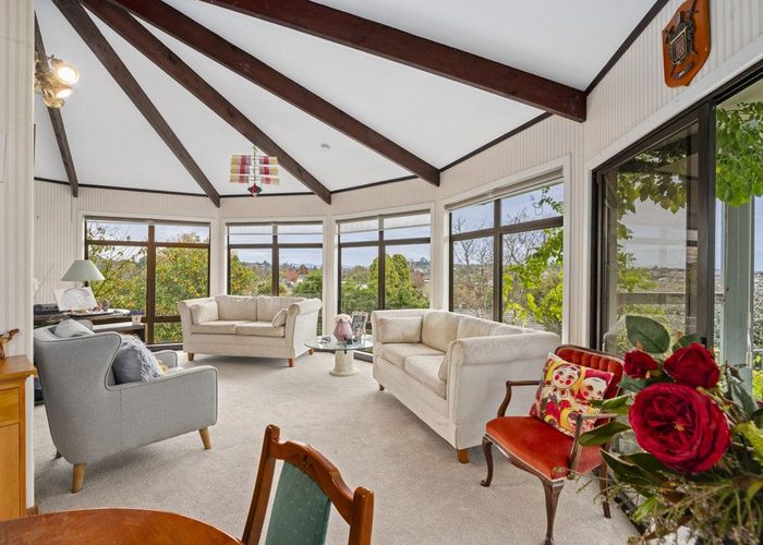  at 88 Poaka Avenue, Dinsdale, Hamilton
