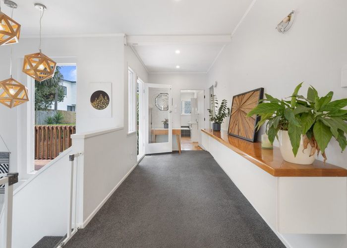  at 24 Kingdale Road, Henderson, Waitakere City, Auckland