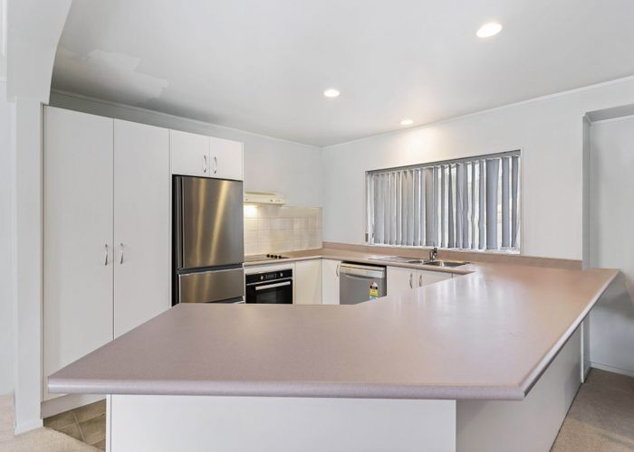  at 7 Greenridge Court, Glenfield, Auckland