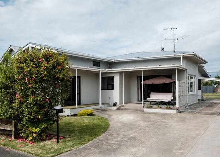  at 206 Clifford Street, Whataupoko, Gisborne