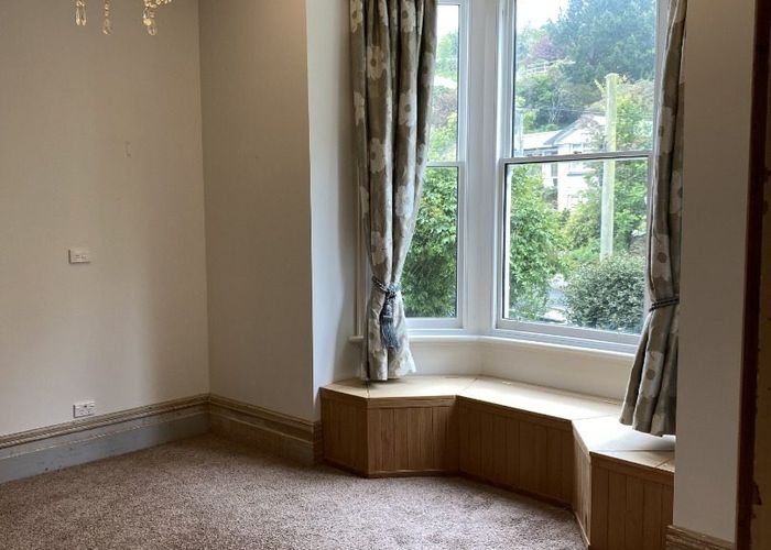  at 19 (downstairs)A Lonsdale Street, Belleknowes, Dunedin, Otago