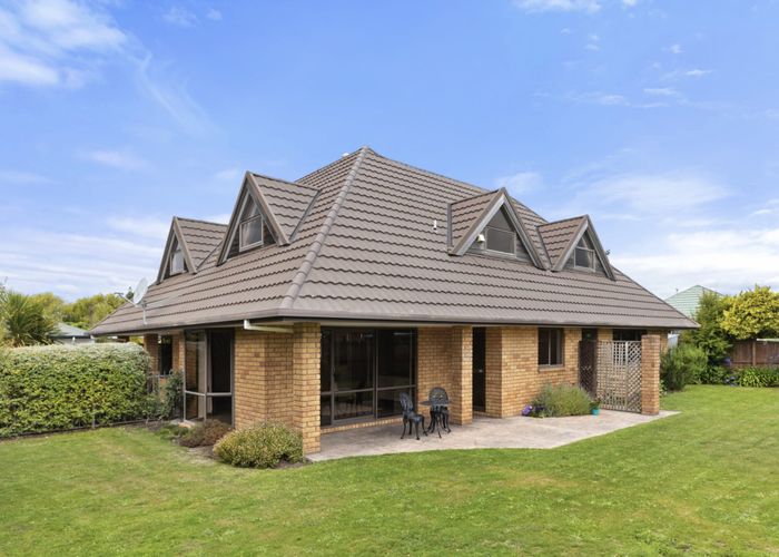  at 2 Lantern Lane, Halswell, Christchurch