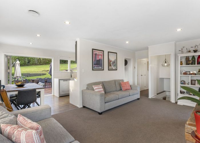  at 11 Stott Avenue, Birkdale, North Shore City, Auckland