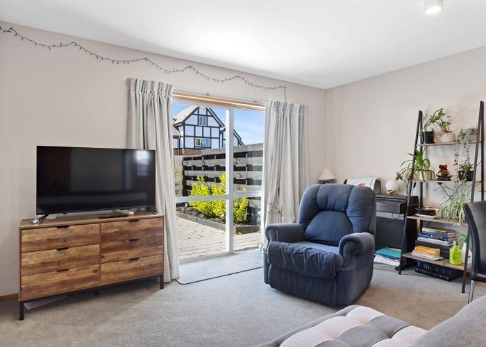  at 2/25 Ayr Street, Riccarton, Christchurch City, Canterbury