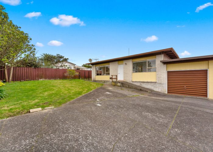  at 1/10 Statesman Street, Henderson, Waitakere City, Auckland