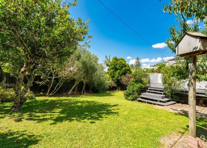  at 19 Chorley Ave,, Massey, Waitakere City, Auckland