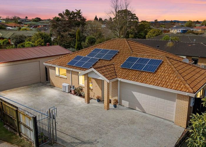  at 36 Castlefinn Drive, Weymouth, Auckland