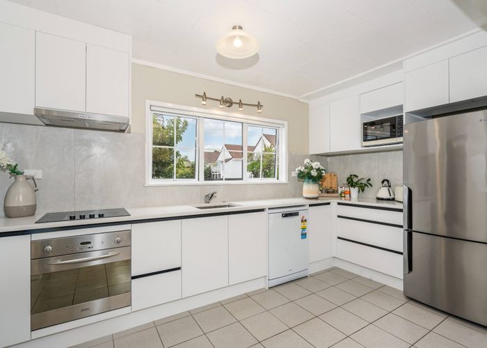  at 1/97 Wheturangi Road, Greenlane, Auckland
