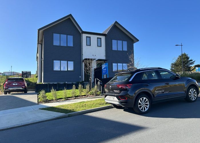  at 81 Holystone Road, Whitby, Porirua, Wellington