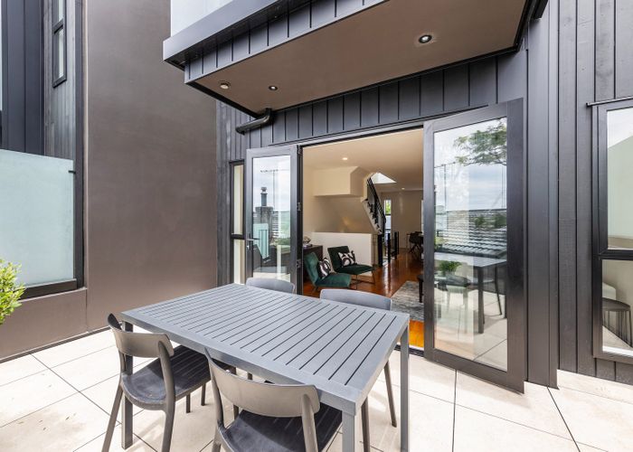  at 39B Garnet Road, Westmere, Auckland