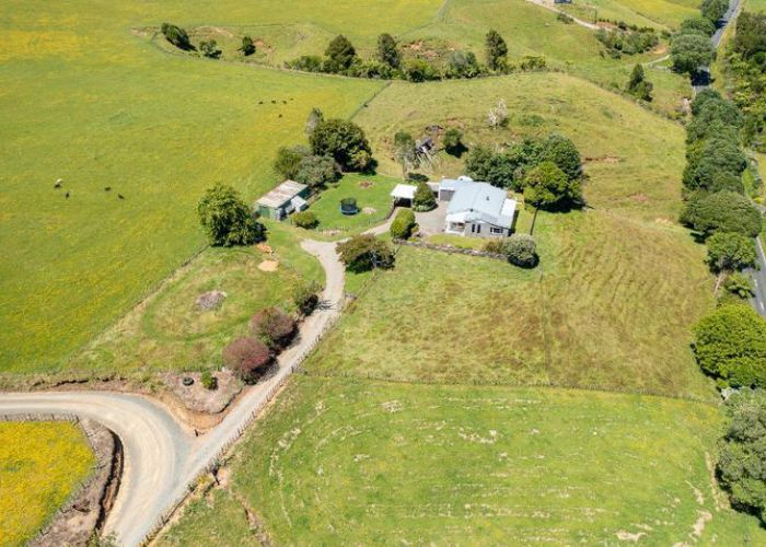  at 826 Mokau Road, Urenui, New Plymouth, Taranaki