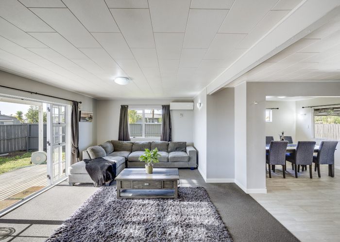  at 43 Lanark Place, Tamatea, Napier