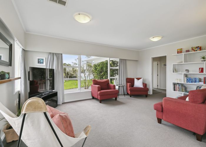  at 8 Glenamoy Crescent, Johnsonville, Wellington
