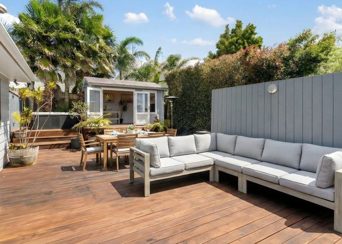  at 8 Simkin Avenue, Saint Johns, Auckland City, Auckland