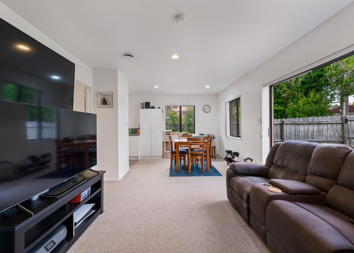  at 30c Daytona Road, Henderson, Waitakere City, Auckland