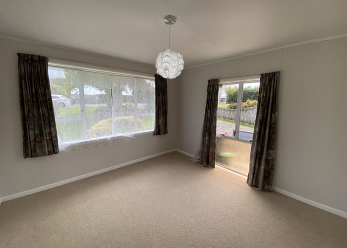  at 81 Litten Road, Cockle Bay, Auckland