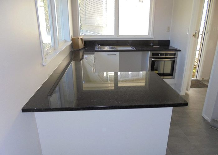  at 1/24 Sovereign Place, Glenfield, North Shore City, Auckland