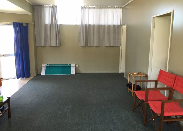  at 17a Sylvan Cres, Te Atatu South, Waitakere City, Auckland