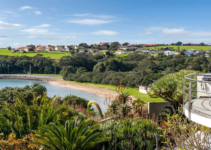  at 31 Paritai Drive, Orakei, Auckland