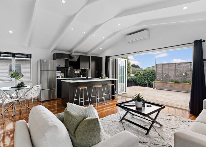  at 1/6 Mcleod Road, Weymouth, Manukau City, Auckland