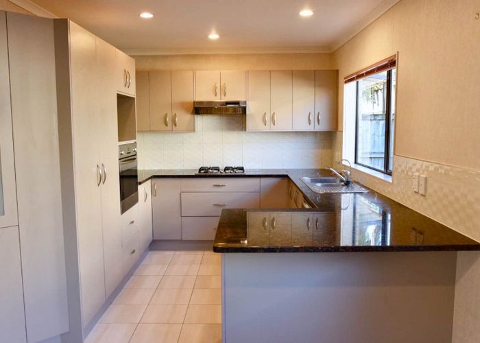  at 43 Baverstock Road, Flat Bush, Manukau City, Auckland