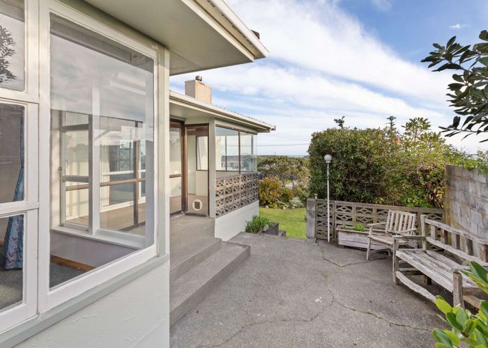  at 176 Karaka Street, Castlecliff, Whanganui