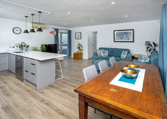  at 1/10 Corric Hill, Torbay, North Shore City, Auckland