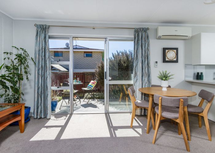  at 2/11 Exeter Street, Stoke, Nelson