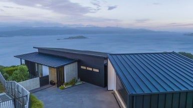  at 7 Promontory Crescent, Newlands, Wellington