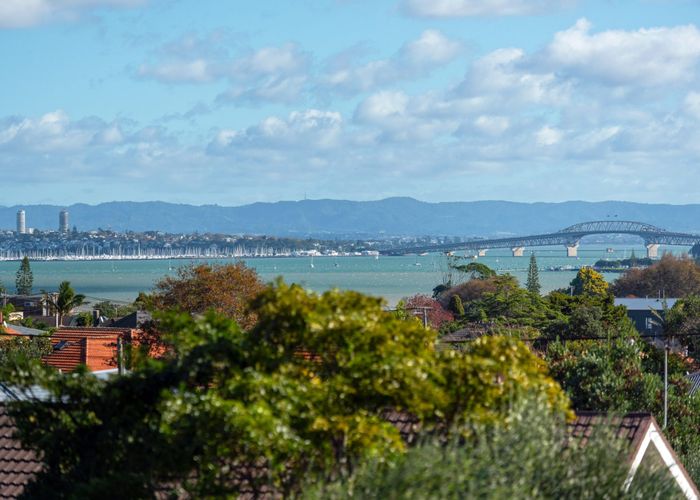  at 27 Hemi Street, Devonport, North Shore City, Auckland