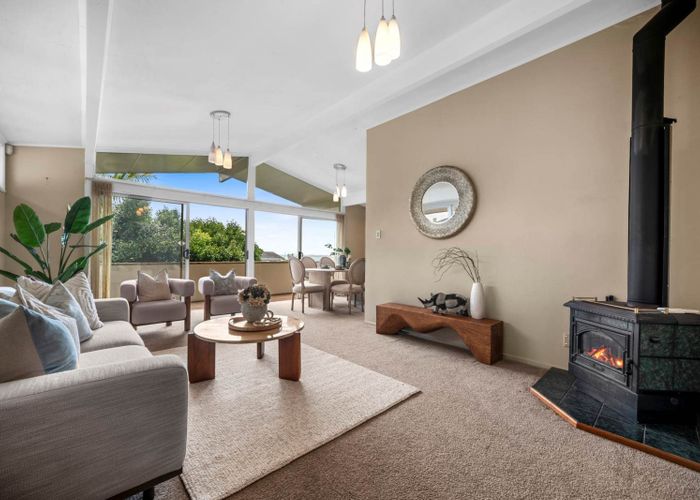  at 1/114 Sunrise Avenue, Mairangi Bay, North Shore City, Auckland