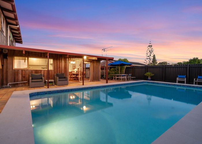  at 9 Noumea Place, Mairangi Bay, Auckland