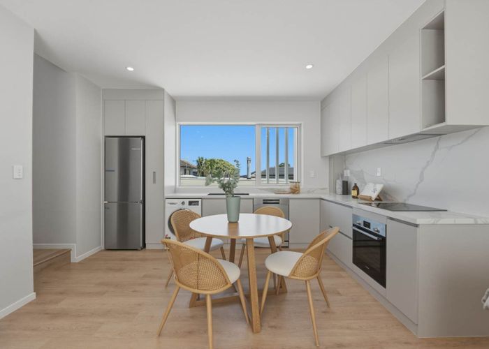  at 5/186 Forrest Hill Road, Forrest Hill, North Shore City, Auckland